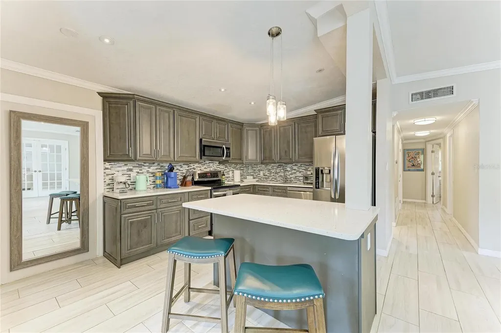 161 Suntan Avenue Sarasota FL 34237