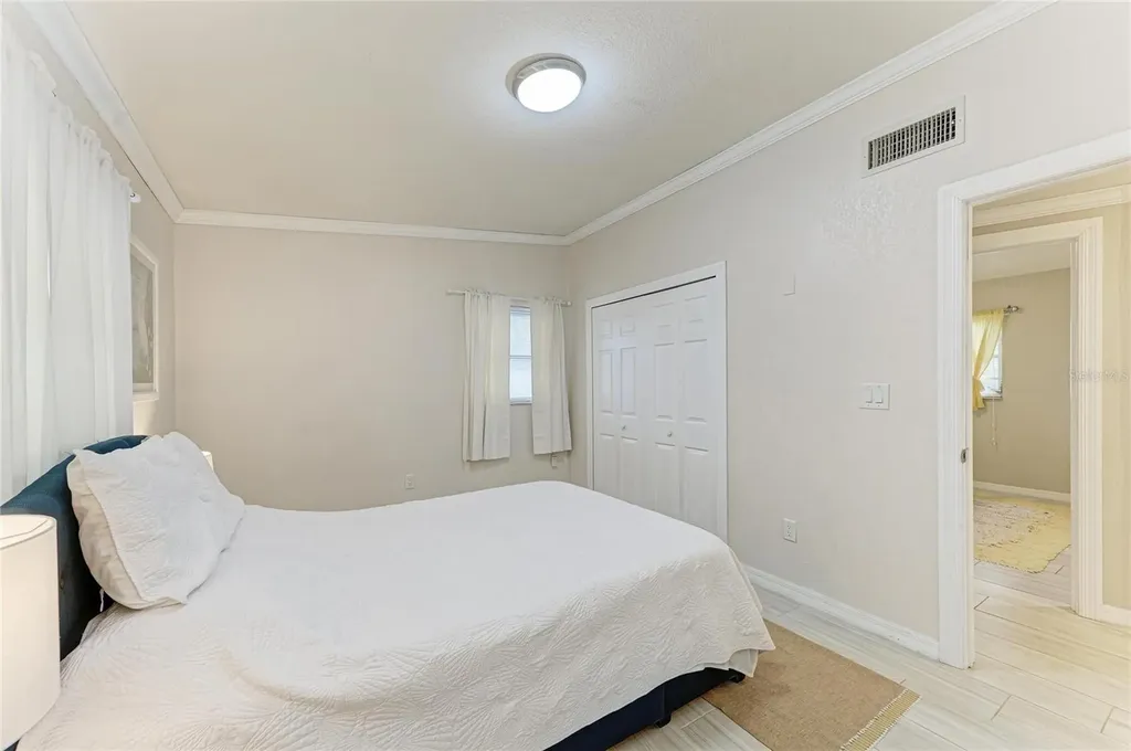 161 Suntan Avenue Sarasota FL 34237