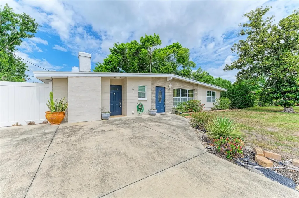 161 Suntan Avenue Sarasota FL 34237