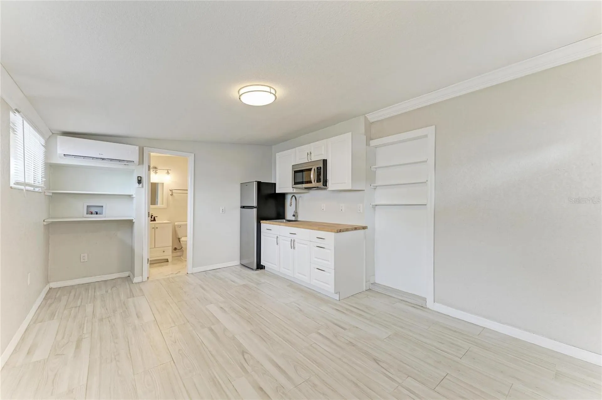 161 Suntan Avenue Sarasota FL 34237