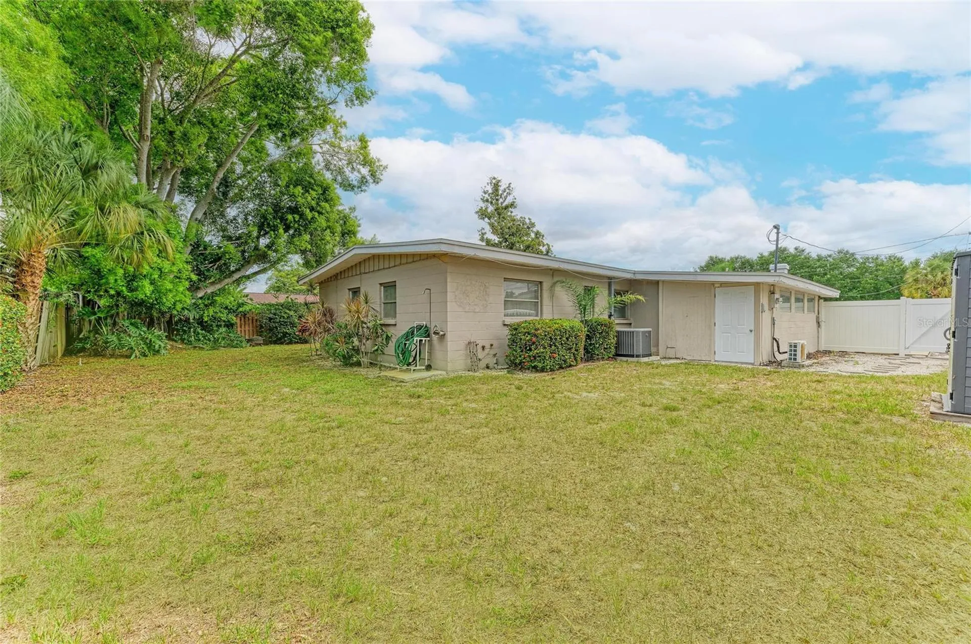 161 Suntan Avenue Sarasota FL 34237