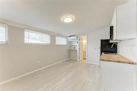 161 Suntan Avenue Sarasota FL 34237