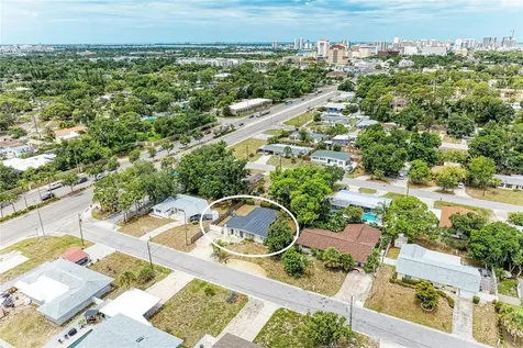 161 Suntan Avenue Sarasota FL 34237