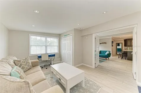 161 Suntan Avenue Sarasota FL 34237