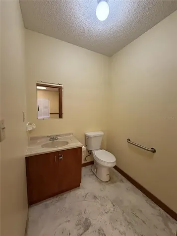 1400 W Oak Street Kissimmee FL 34741