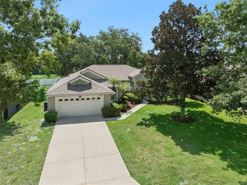 2243 Wolf Ridge Lane Mount Dora FL 32757