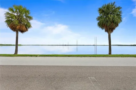 1303 S Bermuda Boulevard Tampa FL 33605