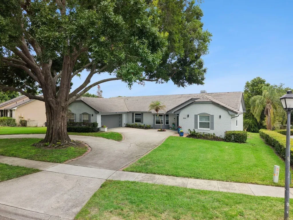 8606 Lost Cove Drive Orlando FL 32819