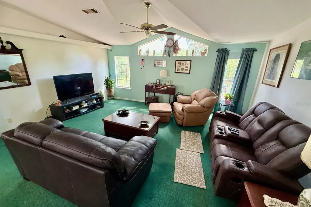 16955 SE 249th Terrace Umatilla FL 32784