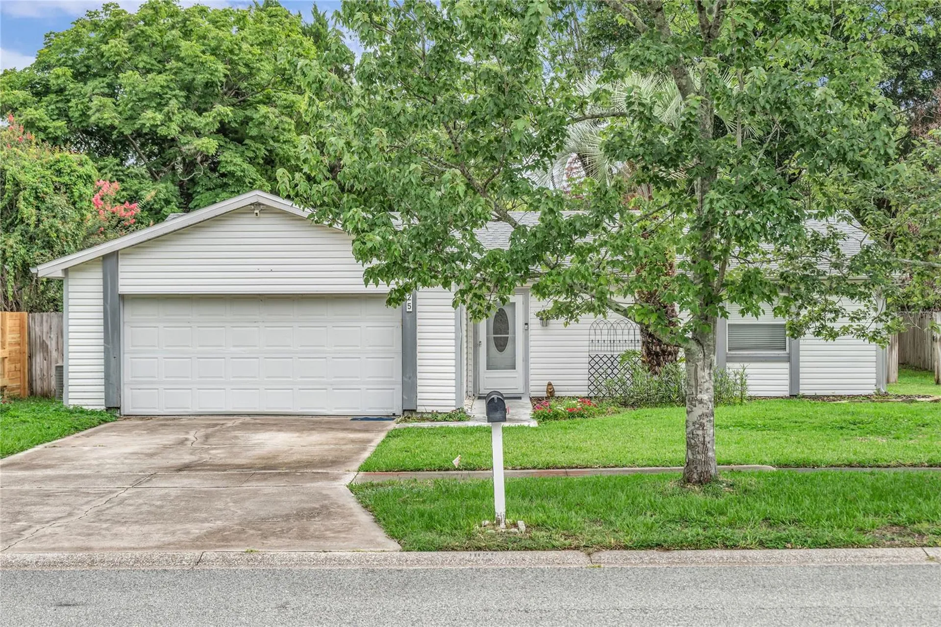 1825 Knave Drive Orlando FL 32810