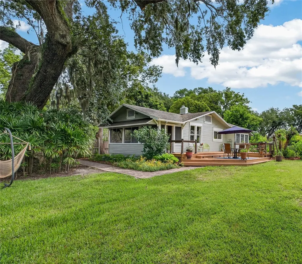 1800 Carlton Drive Orlando FL 32806