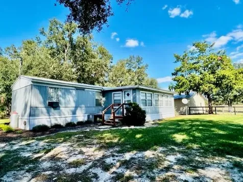 559 SW 15th Court Bell FL 32619