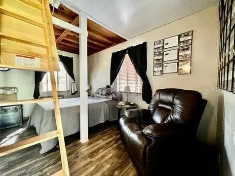 559 SW 15th Court Bell FL 32619