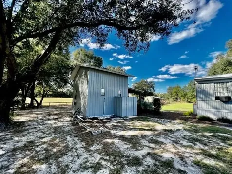 559 SW 15th Court Bell FL 32619