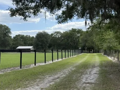 559 SW 15th Court Bell FL 32619