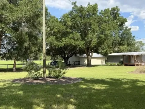 559 SW 15th Court Bell FL 32619