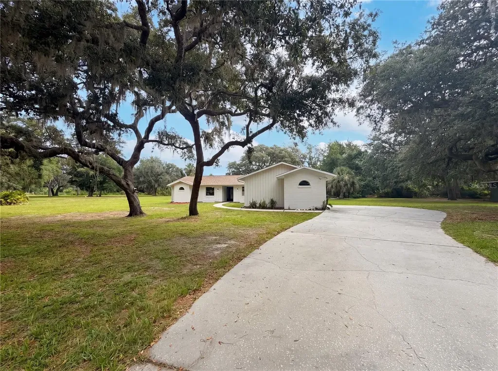 9819 E Lake Tahoe Drive Inverness FL 34450