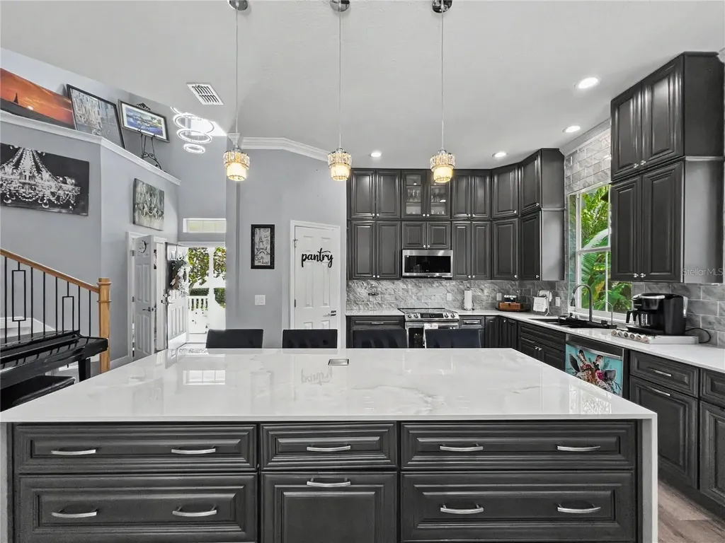 816 Runner Oak Street Celebration FL 34747