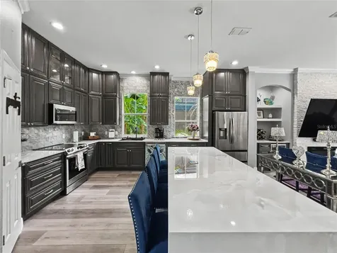 816 Runner Oak Street Celebration FL 34747