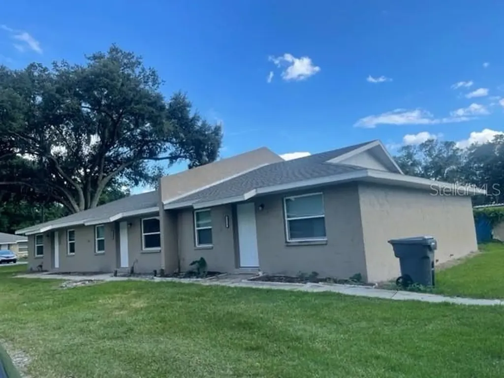 1339 Penny Royal Court Lakeland FL 33801