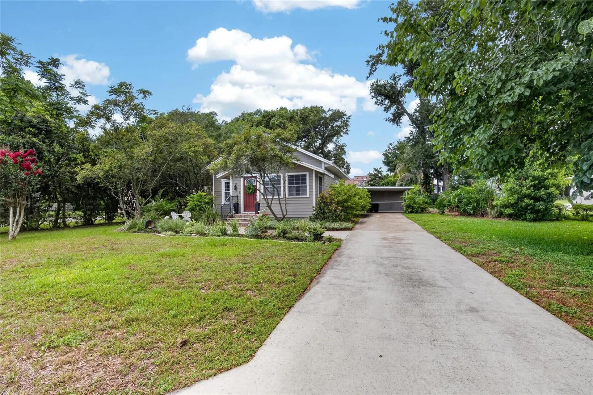 13941 13th Street Dade City FL 33525
