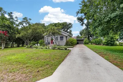 13941 13th Street Dade City FL 33525
