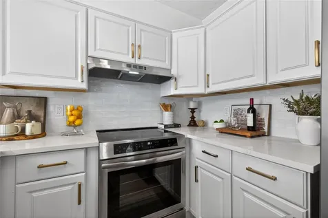 6655 Cape Sable Way NE St Petersburg FL 33702
