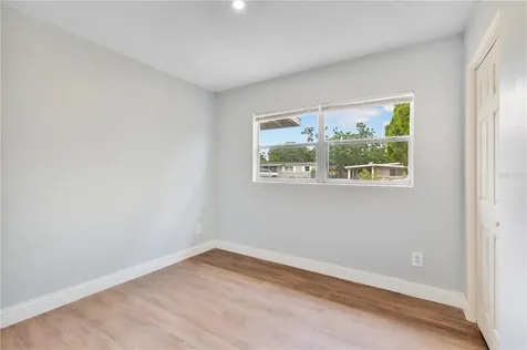 6132 W Livingston Street Orlando FL 32835