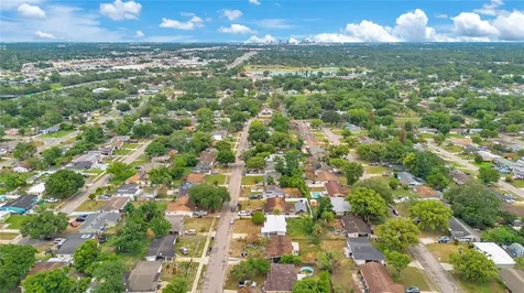 6132 W Livingston Street Orlando FL 32835