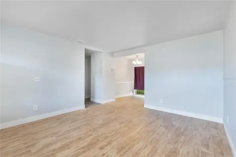 6132 W Livingston Street Orlando FL 32835