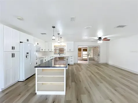 644 Viscaya Avenue Orlando FL 32839