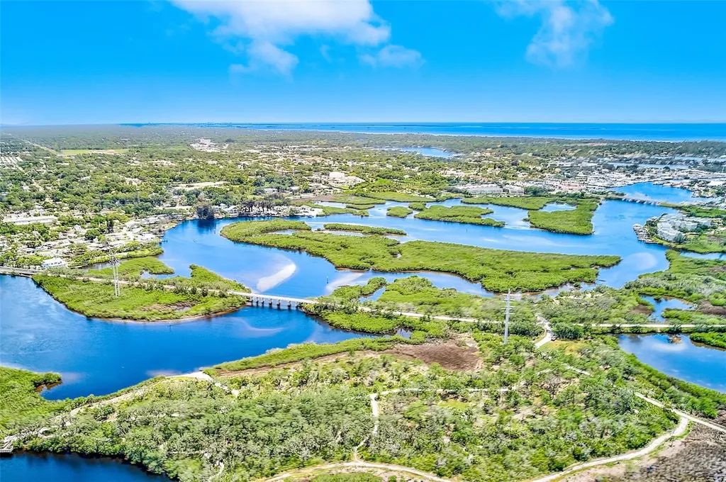 1400 Club Drive Tarpon Springs FL 34689