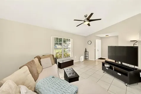 1400 Club Drive Tarpon Springs FL 34689