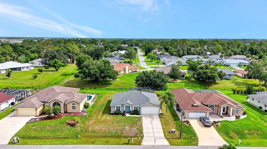 4394 Cuthbert Avenue North Port FL 34287