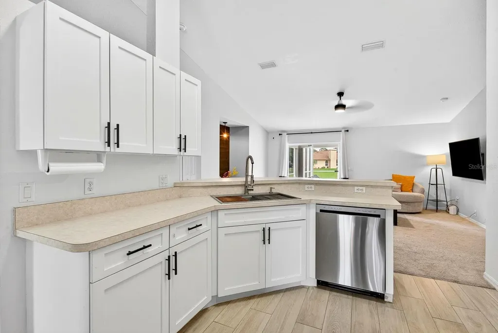 4394 Cuthbert Avenue North Port FL 34287