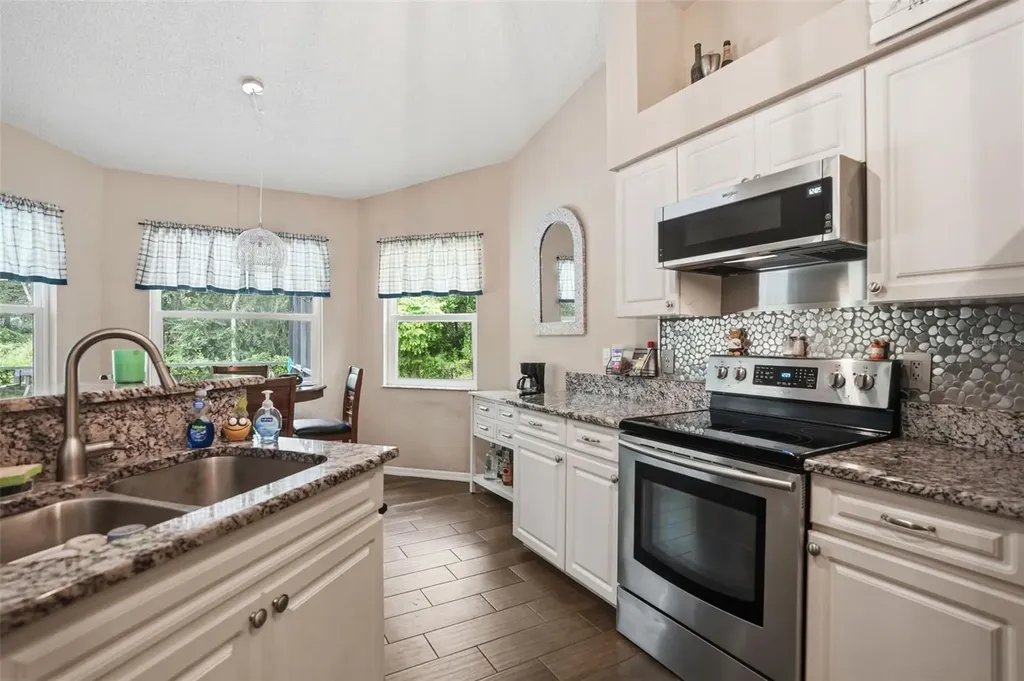 602 Erin Way Brooksville FL 34601