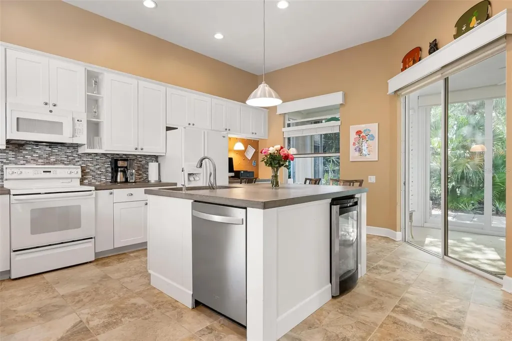 102 Braemar Avenue Venice FL 34293