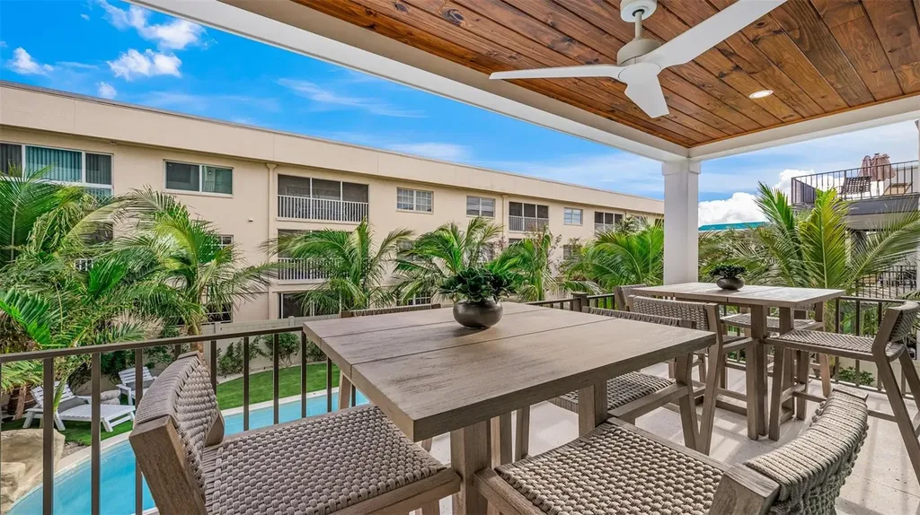 1142 Windsong Lane Sarasota FL 34242