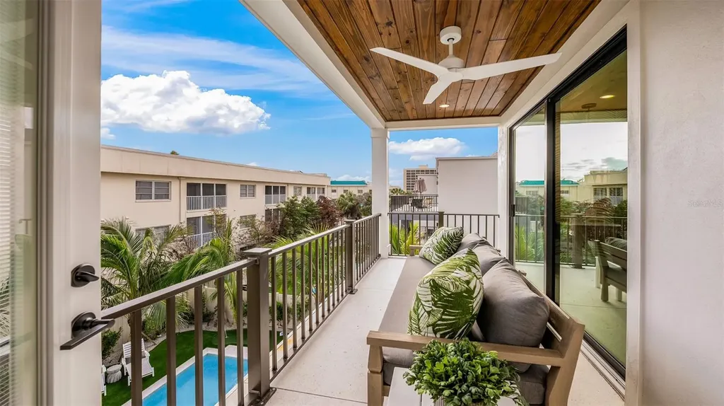 1142 Windsong Lane Sarasota FL 34242