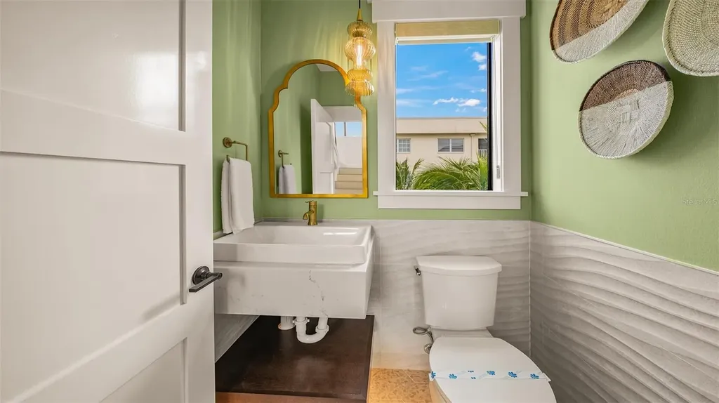 1142 Windsong Lane Sarasota FL 34242