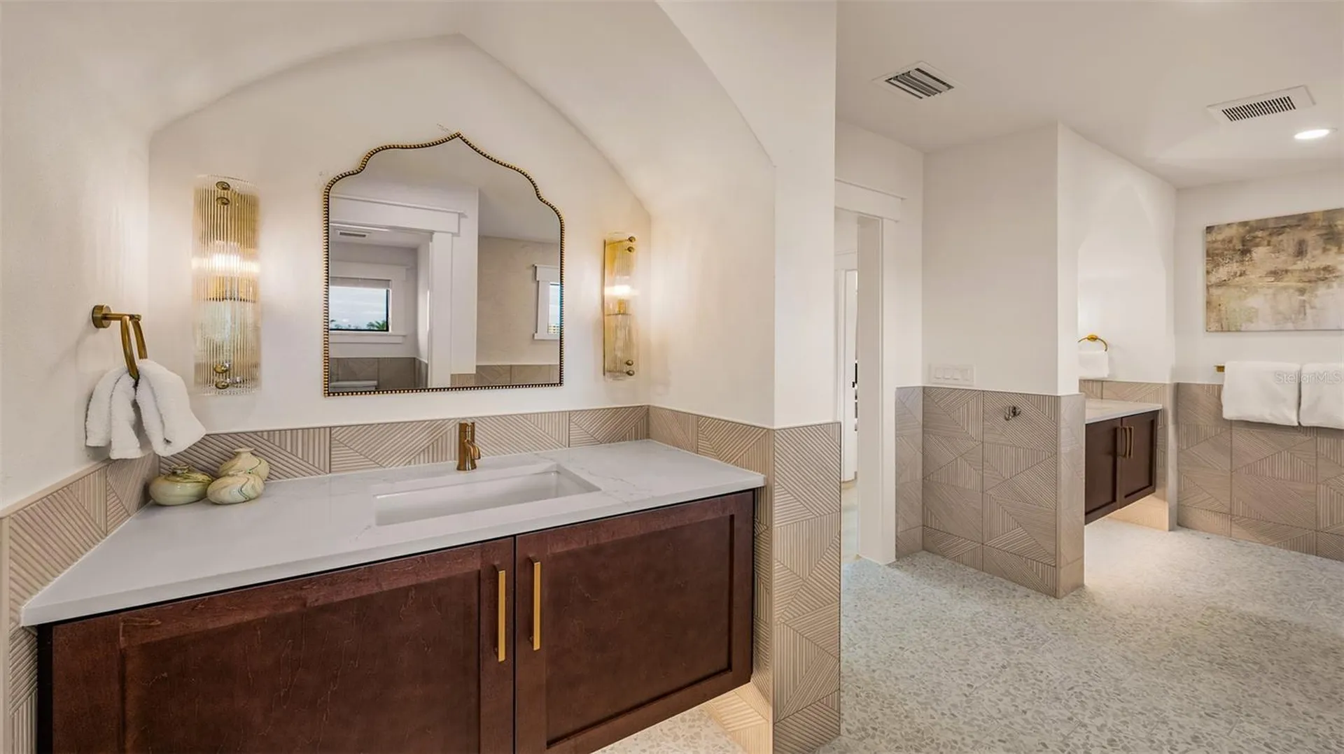 1142 Windsong Lane Sarasota FL 34242