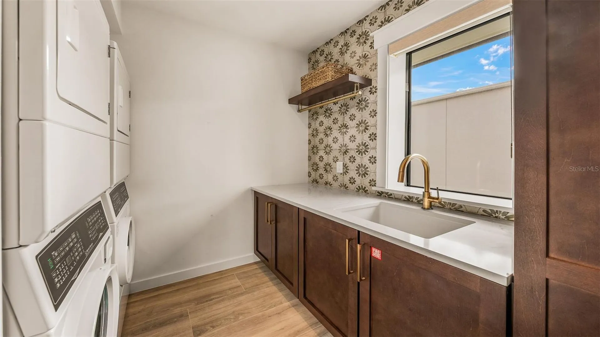 1142 Windsong Lane Sarasota FL 34242