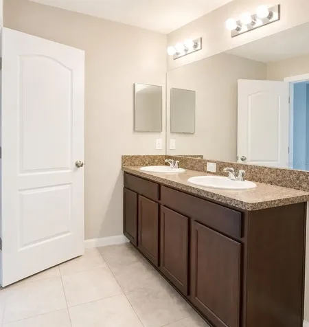 2110 Golden Falcon Drive Ruskin FL 33570