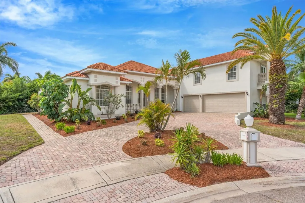 5909 Zaki Lane Apollo Beach FL 33572
