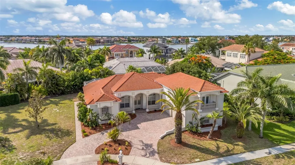 5909 Zaki Lane Apollo Beach FL 33572