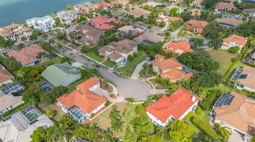 5909 Zaki Lane Apollo Beach FL 33572
