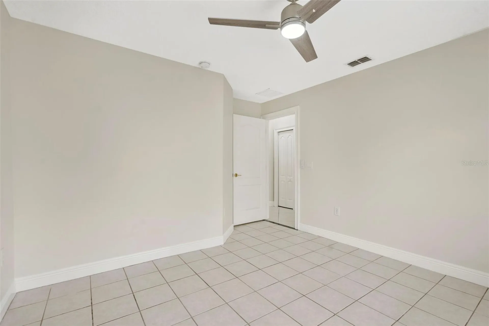5909 Zaki Lane Apollo Beach FL 33572