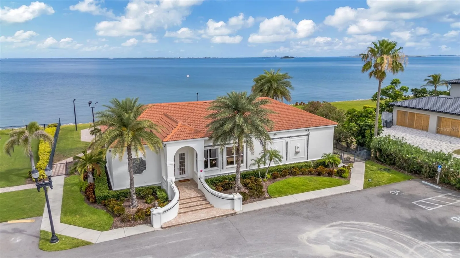 5909 Zaki Lane Apollo Beach FL 33572