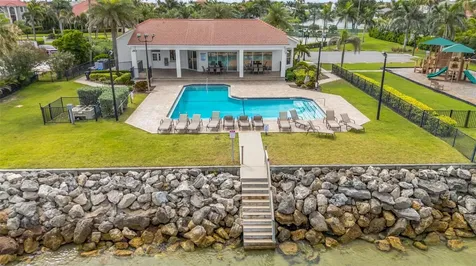 5909 Zaki Lane Apollo Beach FL 33572