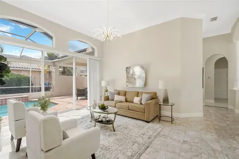 5909 Zaki Lane Apollo Beach FL 33572